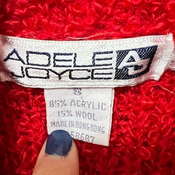 Women’s Beautiful Red Vintage Cardigan Sweater Size Small - Picture 8 of 8